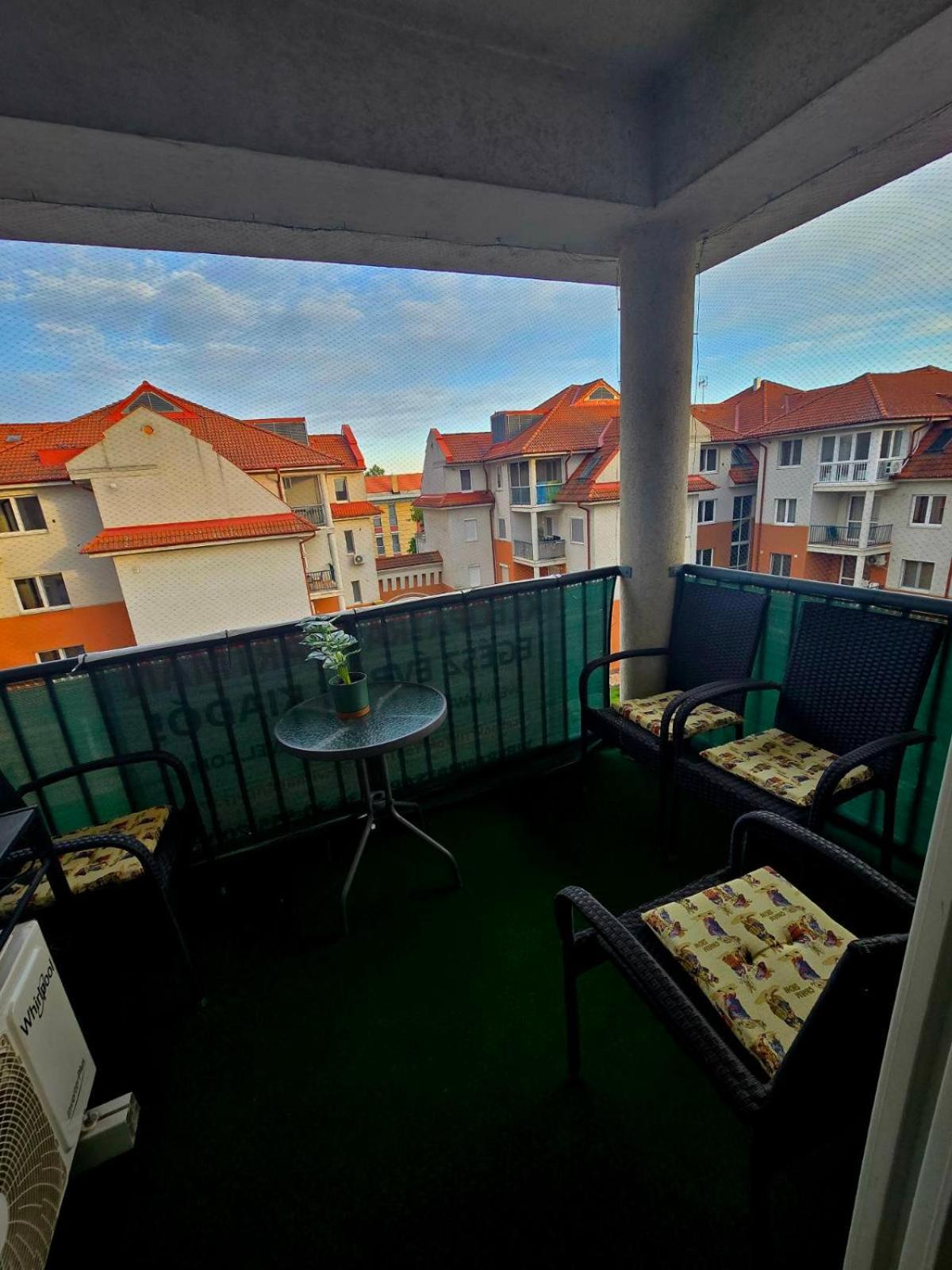 Kleopatra Apartman Hajduszoboszlo Luaran gambar